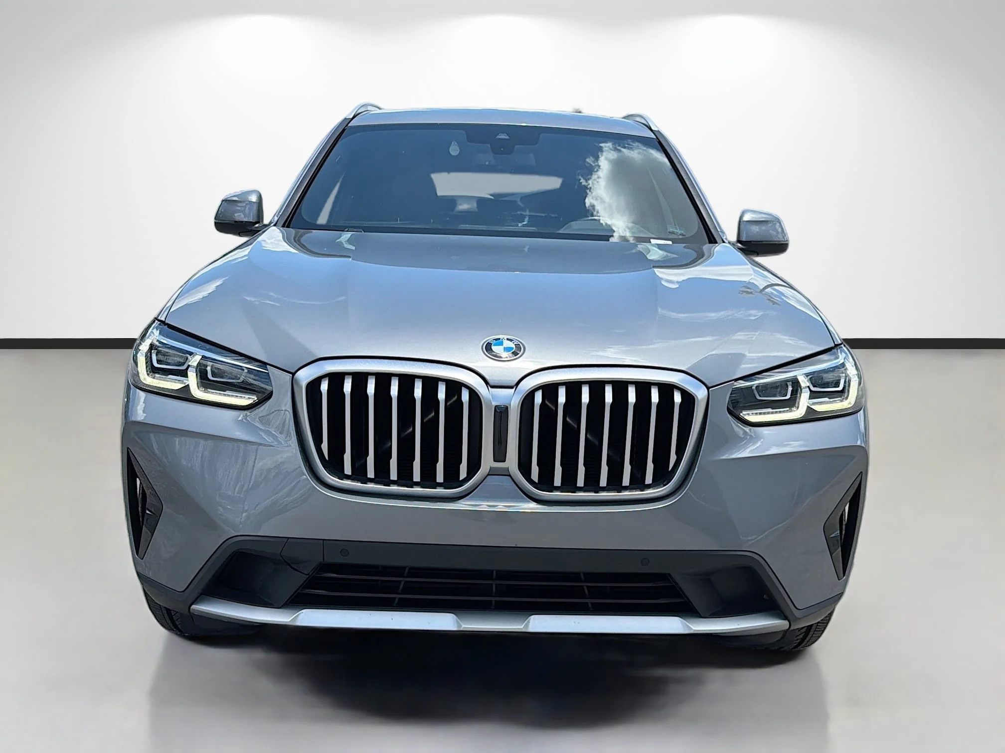 Used 2023 Skyscraper Gray Metallic BMW sDrive30i image 8