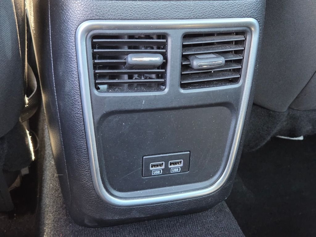 Used 2023 Red Dodge SXT image 15