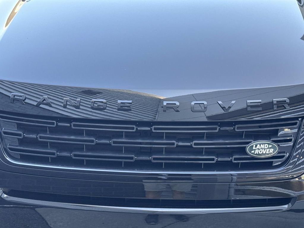 New 2026 Santorini Black Land Rover S image 10
