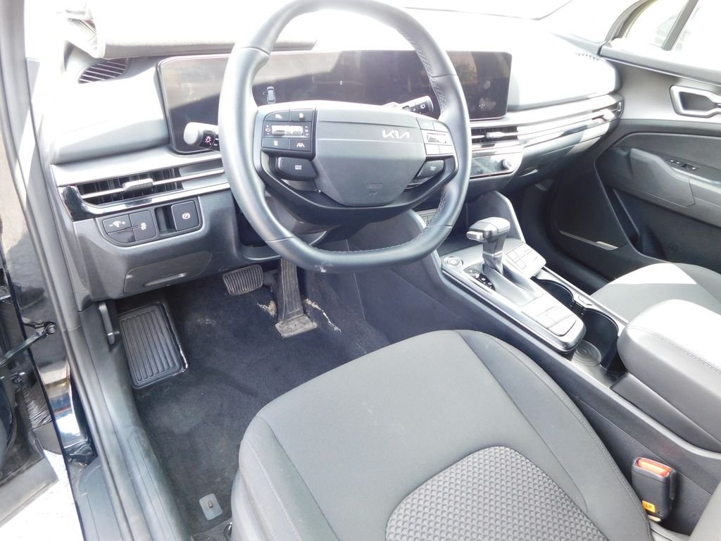 Used 2026 Ebony Black Kia LX image 14
