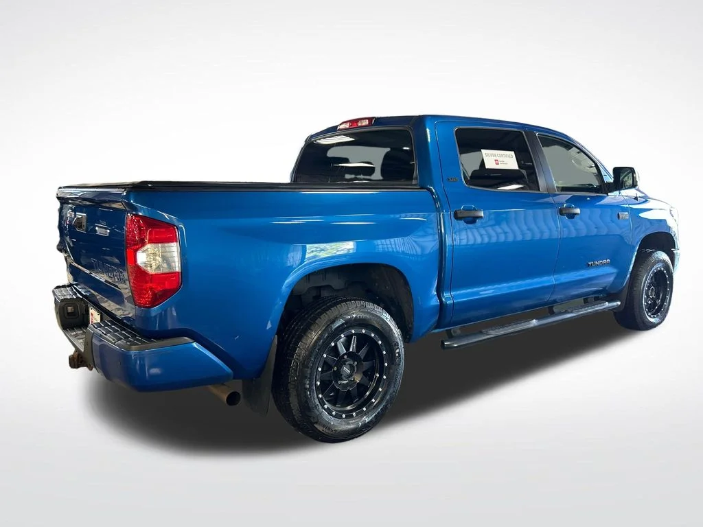 Certified Used 2018 Blue Toyota SR5 image 5