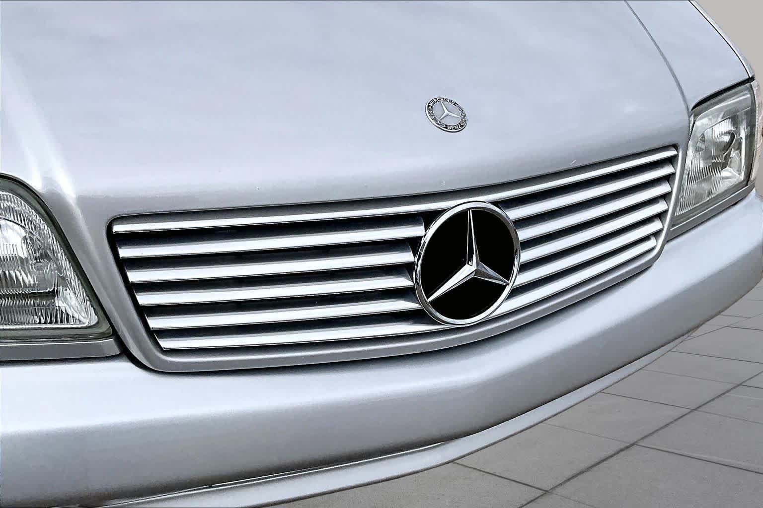 Used 2002 Silver Arrow Silver Metallic Mercedes-Benz  image 24