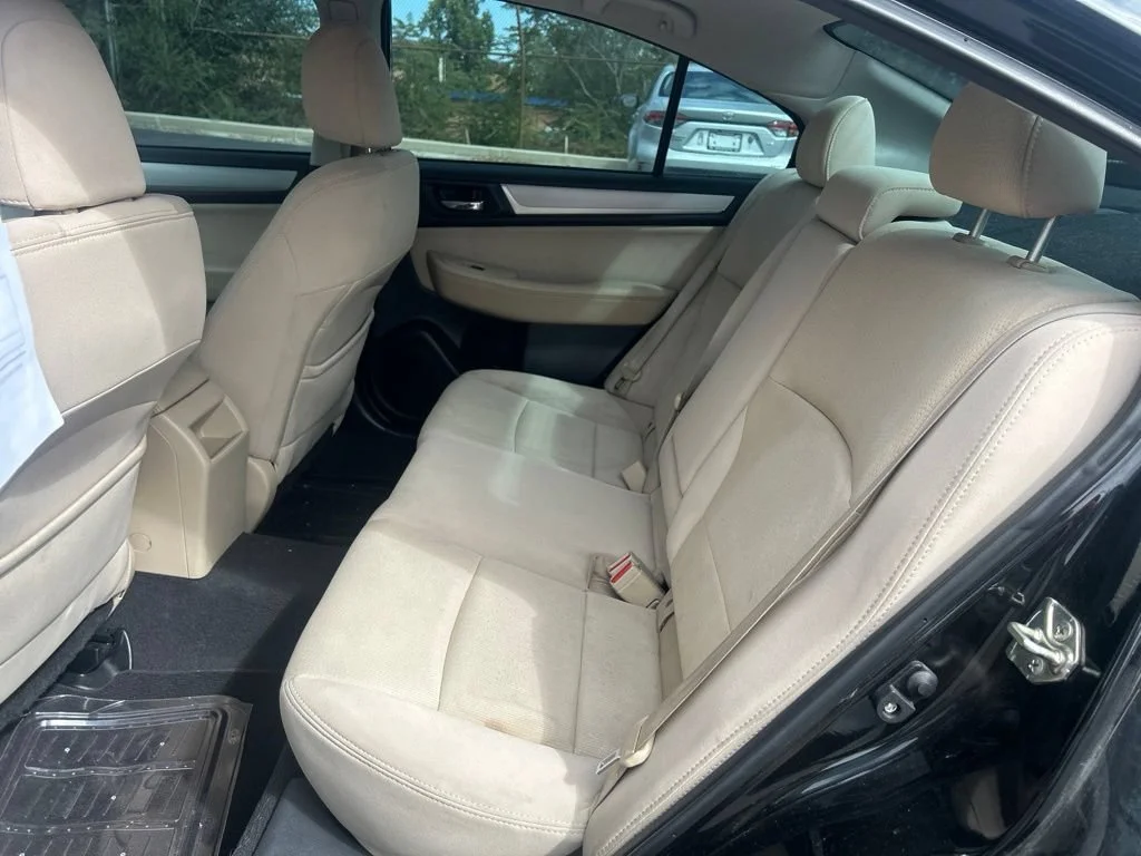 Used 2017 Crystal Black Silica Subaru 2.5i image 13