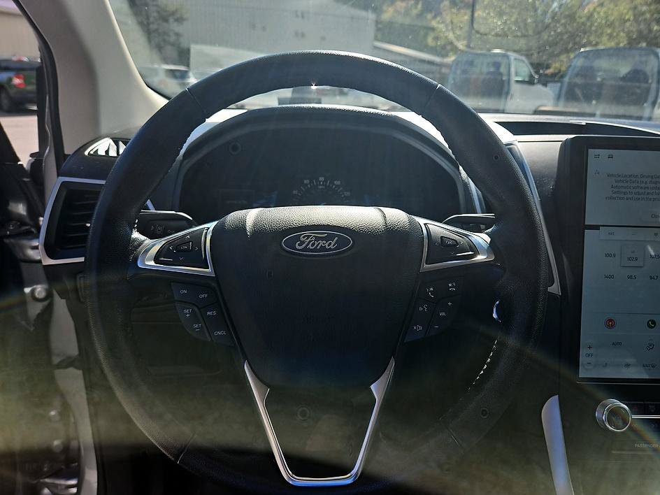 Used 2022 Silver Metallic Ford SEL image 15