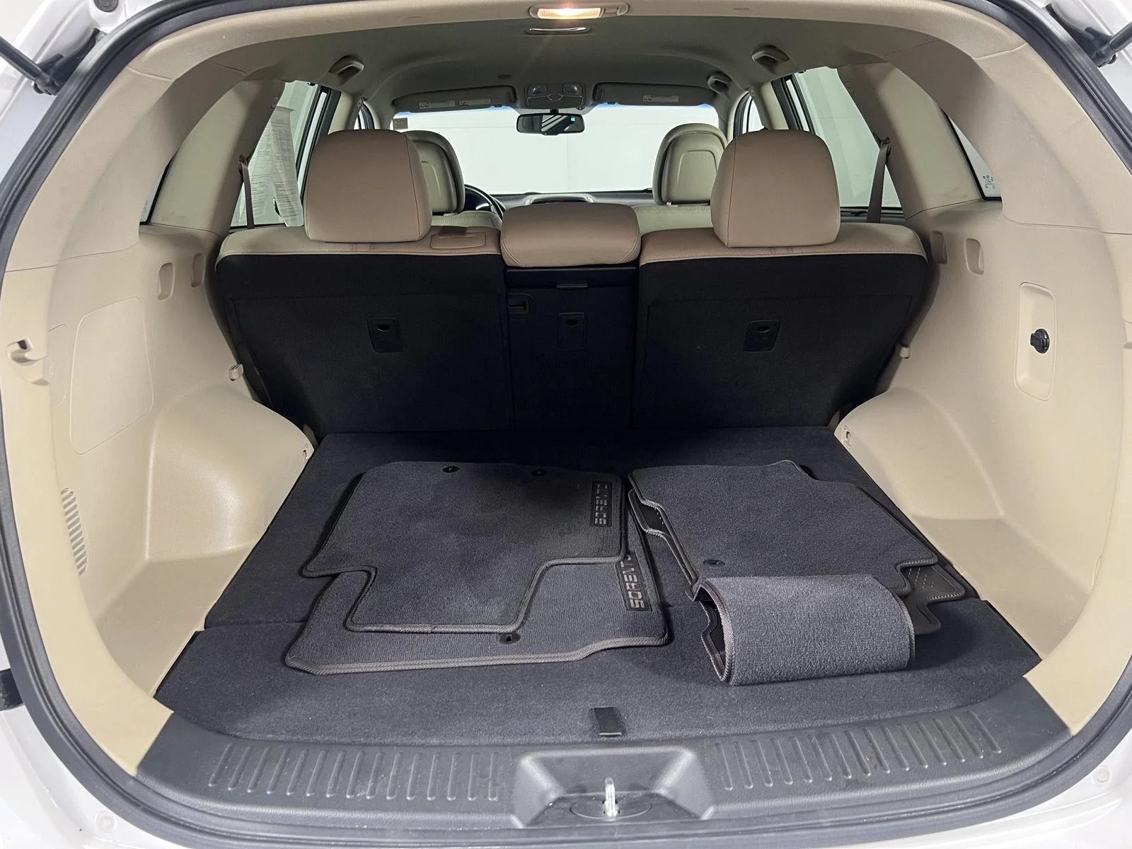 Used 2015 Snow White Pearl Kia EX image 10