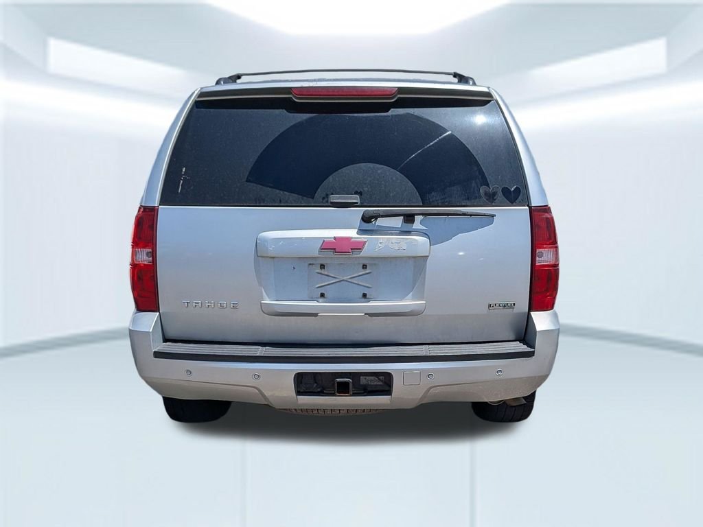 Used 2010 Silver Chevrolet LT image 3