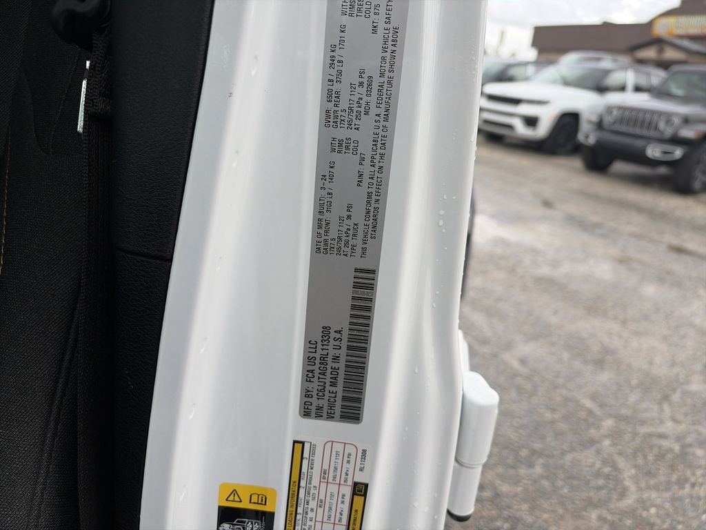 Used 2024 White Jeep Sport image 34