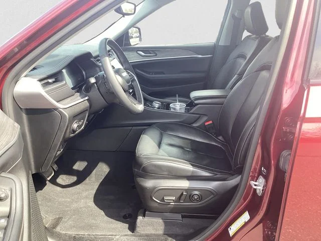 Certified Used 2023 Velvet Red Pearlcoat Jeep Limited image 9