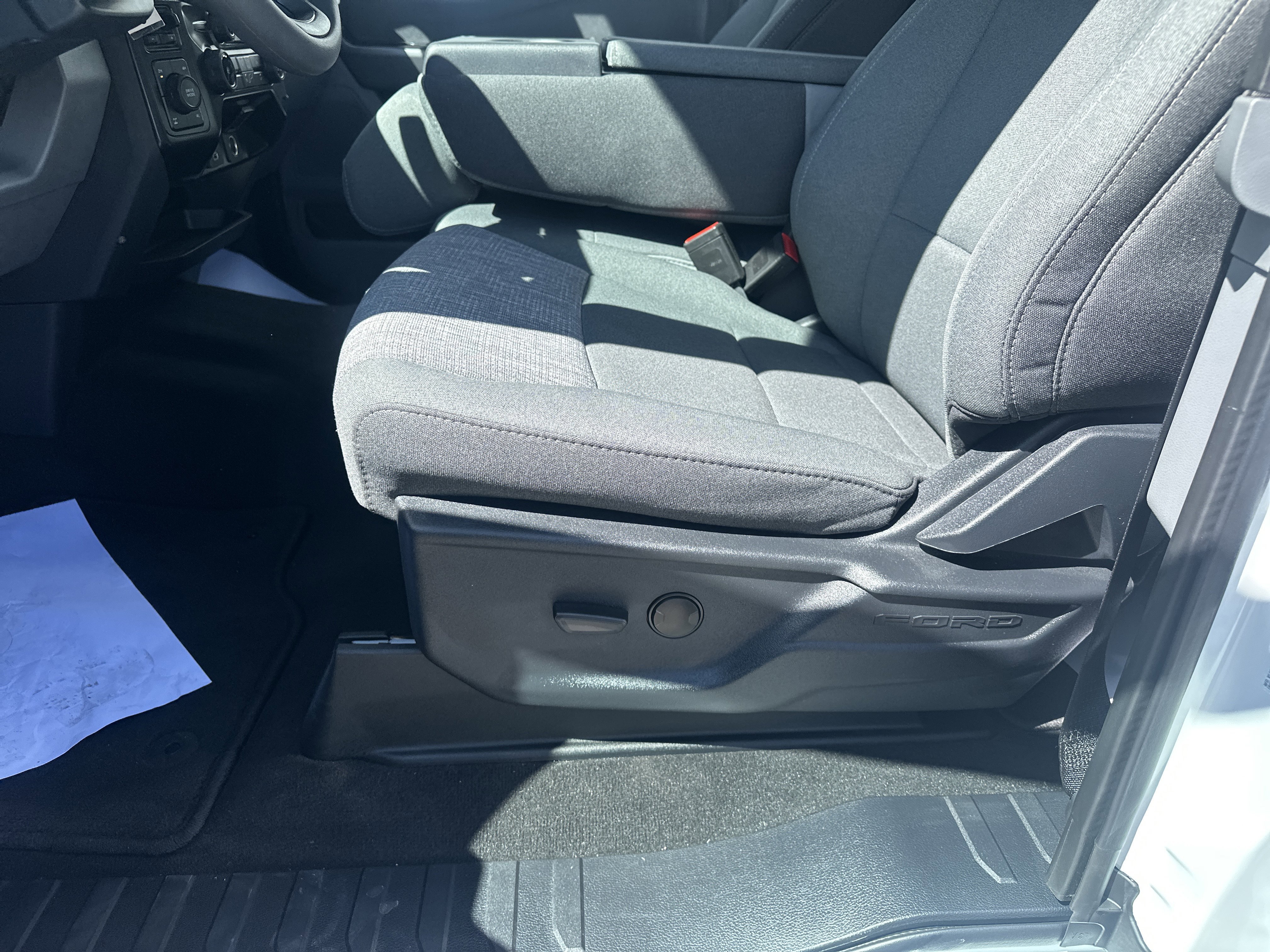 2026 Ford F-250 Super Duty XLT - Photo 13