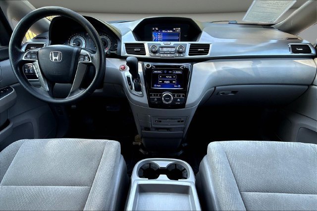Used 2016 Gray Honda SE image 9