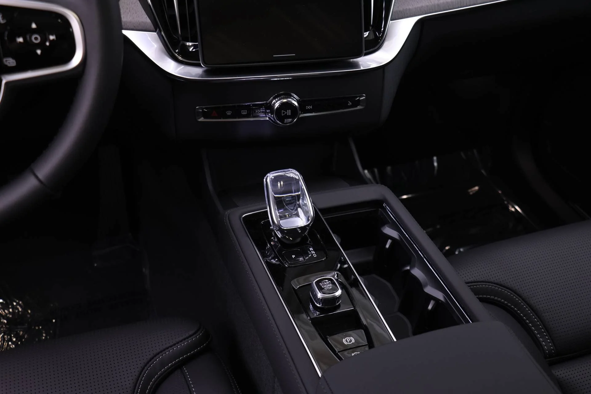 New 2026 Vapour Grey Volvo Ultra image 13