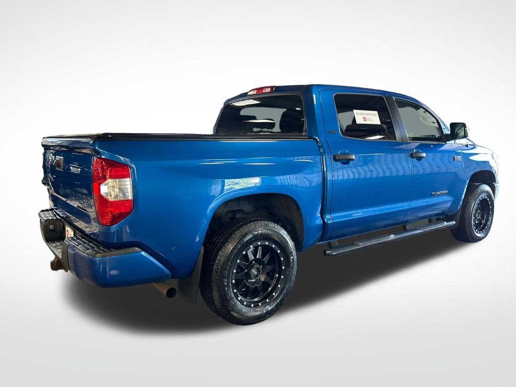 Used 2018 Blue Toyota SR5 image 5
