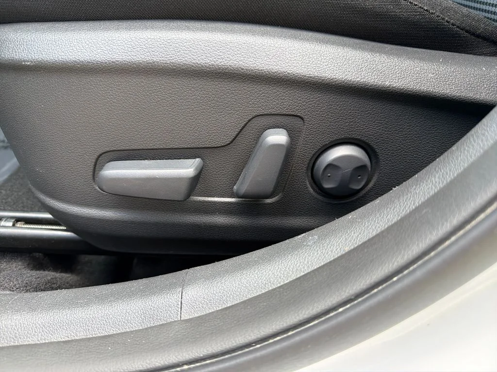 2020 Hyundai Kona SEL Plus - Photo 15