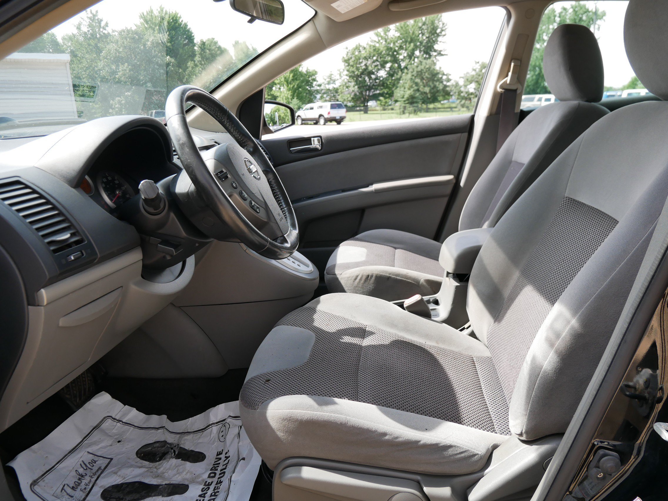 Used 2007 Black Nissan  image 10