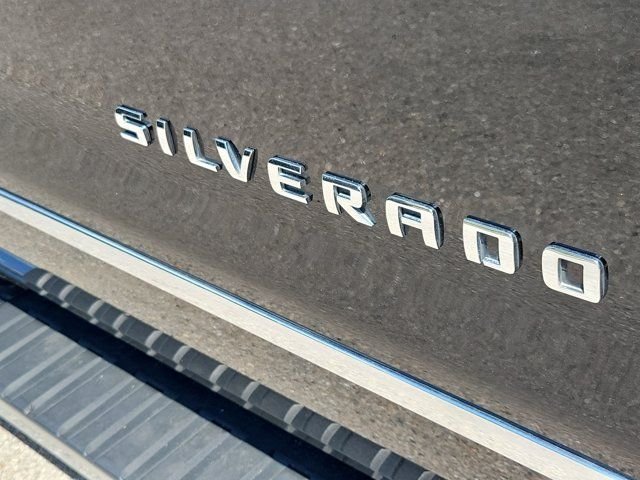 Used 2018 Black Chevrolet LTZ image 11