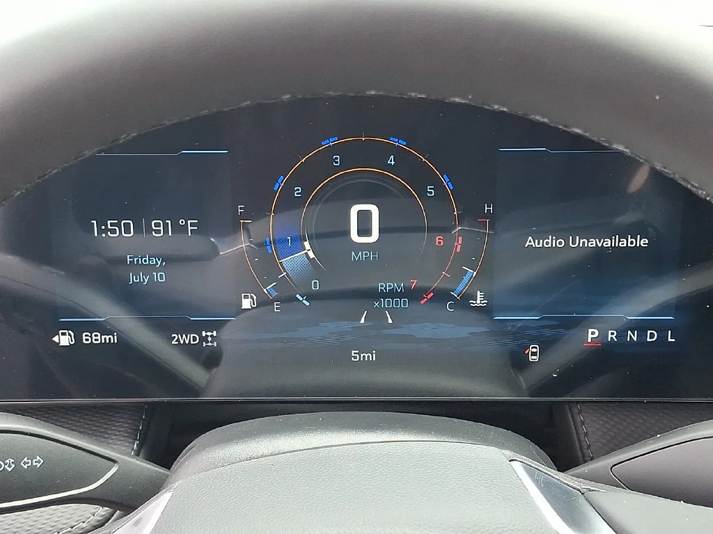 New 2027 Sterling Gray Metallic Chevrolet LT image 18