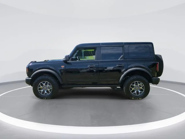 Used 2025 Black Ford Badlands image 5