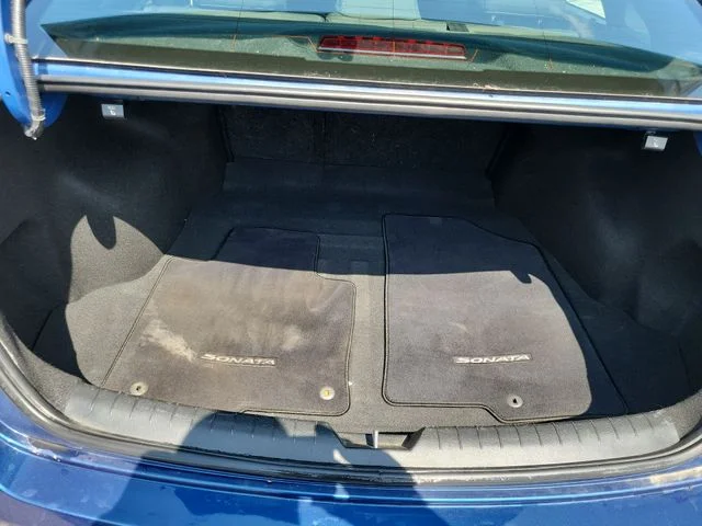 Used 2018 Blue Hyundai Sport image 27