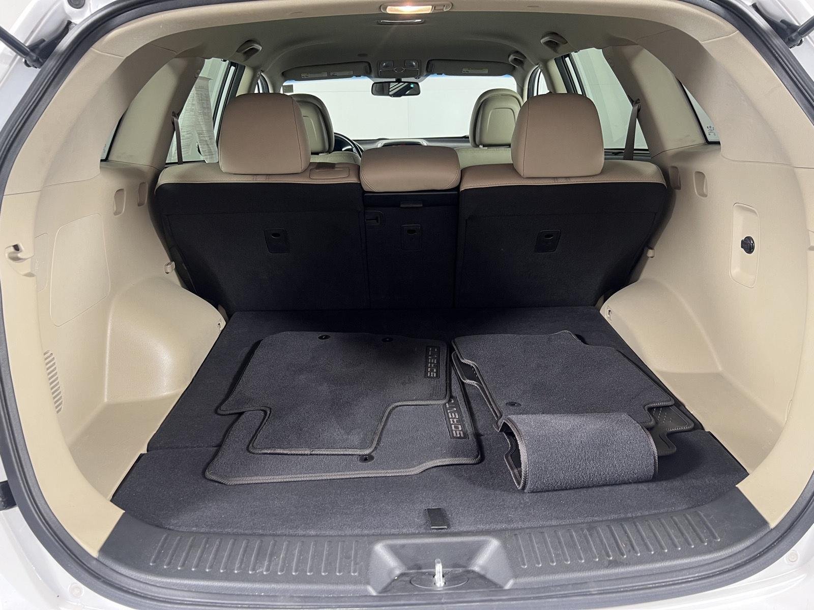 Used 2015 Snow White Pearl Kia EX image 10