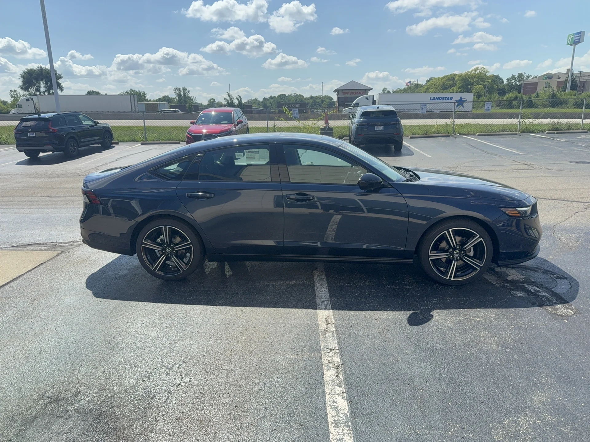 New 2026 Canyon River Blue Metallic Honda SE image 4