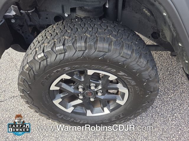 Used 2024 Gray Jeep Rubicon image 16
