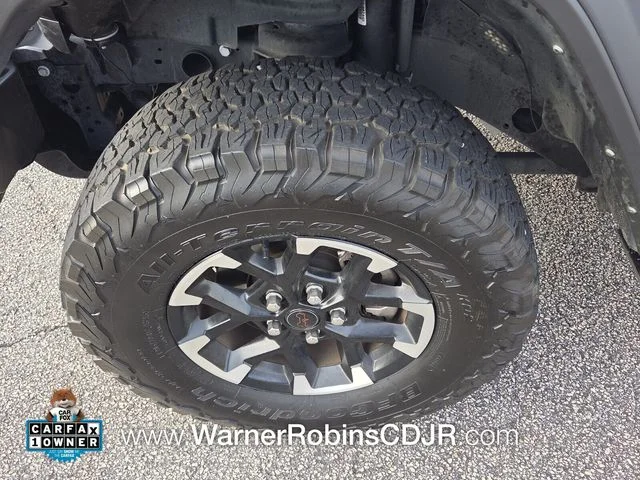 Used 2024 Gray Jeep Rubicon image 16