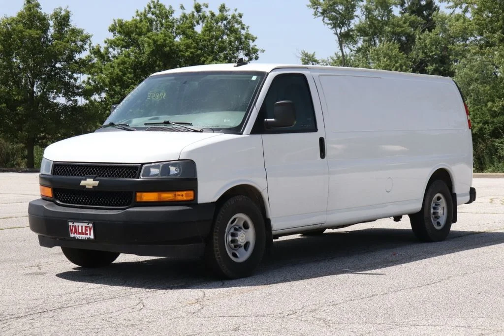 Used 2018 White Chevrolet Work Van image 5
