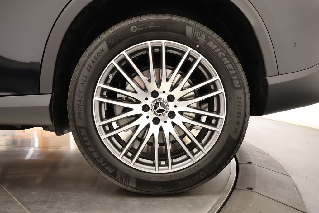 Used 2026 Black Mercedes-Benz GLC 300 image 10