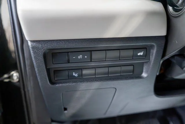 Used 2024 Black Mitsubishi  image 24