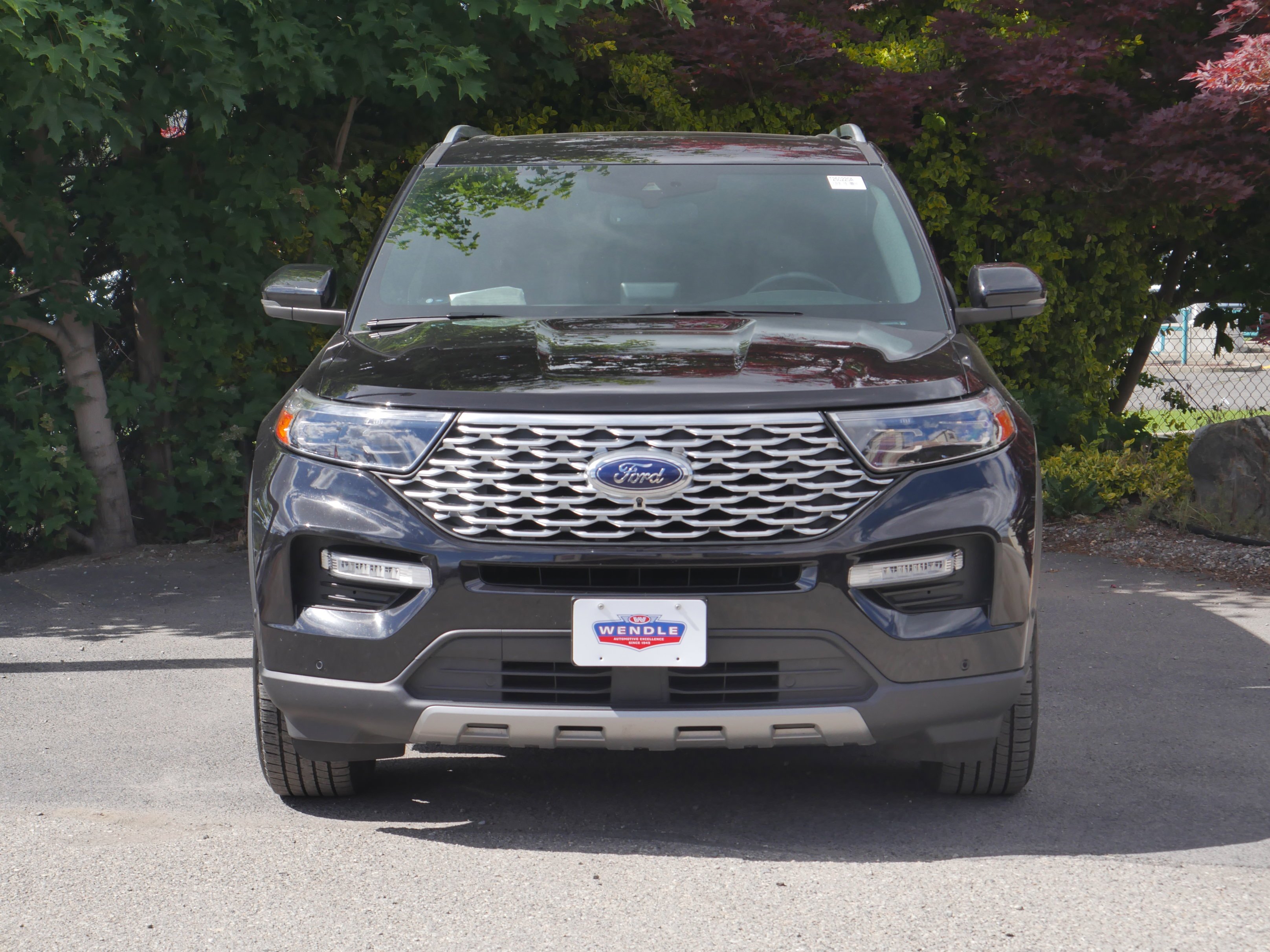 Certified Used 2020 Black Metallic Ford Platinum image 33