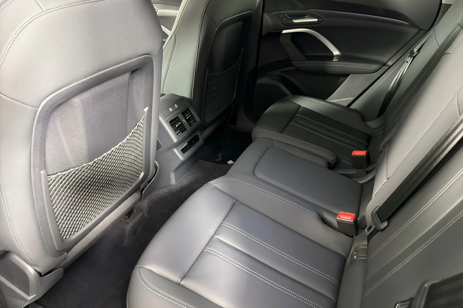 New 2026 Daytona Gray Metallic Audi Premium 2.0 TFSI quattro image 11