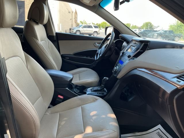 Used 2013 Green Hyundai Base image 25
