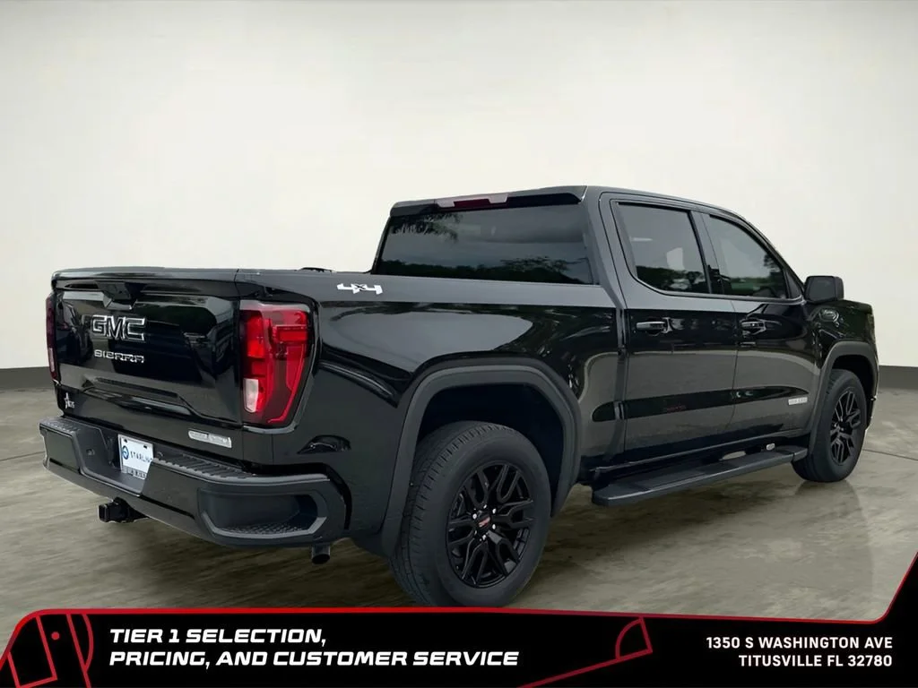 Used 2025 Onyx Black GMC Elevation image 12