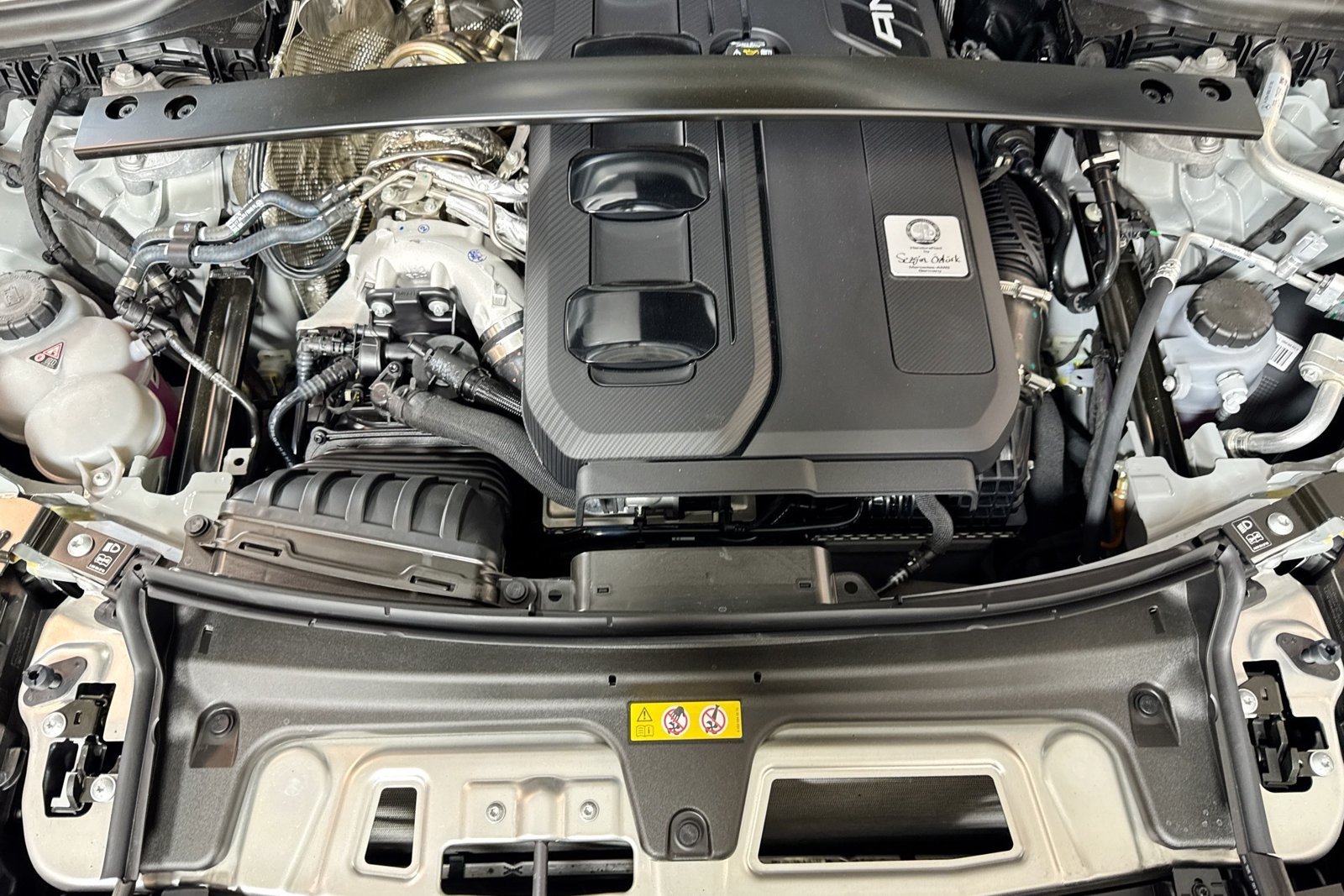 New 2026 Manufaktur Alpine Grey Mercedes-Benz AMG® GLC 43 image 28