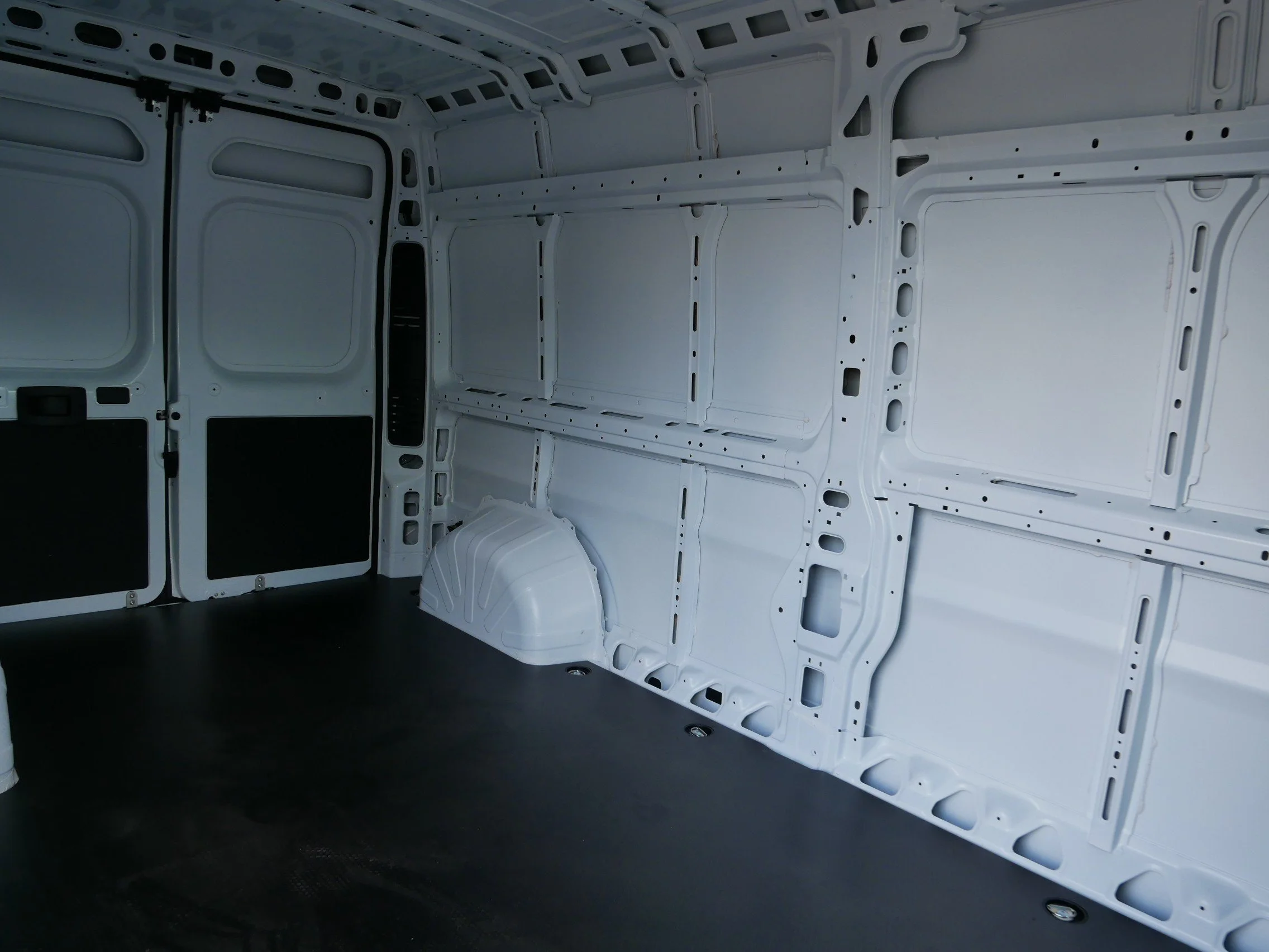 New 2026 Bright White Clearcoat RAM Tradesman image 12