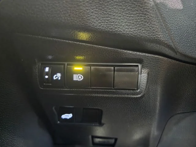Used 2023 Red Toyota XLE image 18