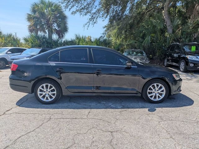 Used 2014 Black Volkswagen 1.8T SE image 2