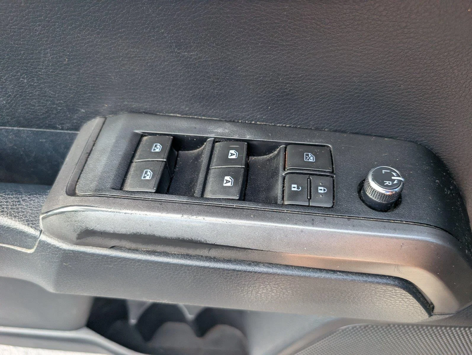 Used 2018 Magnetic Gray Metallic Toyota TRD Off-Road image 32