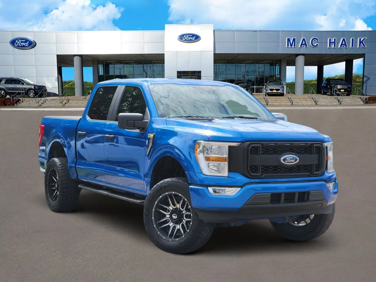 Used 2021 Blue Ford XL image 1