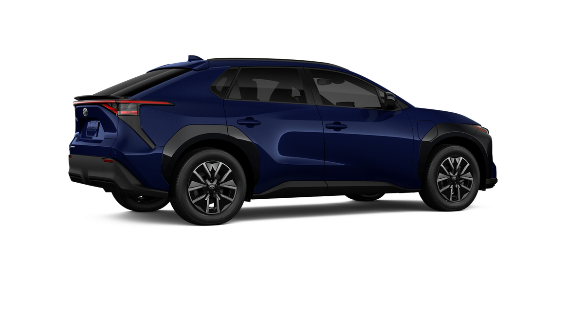 2026 Toyota bZ XLE - Photo 12