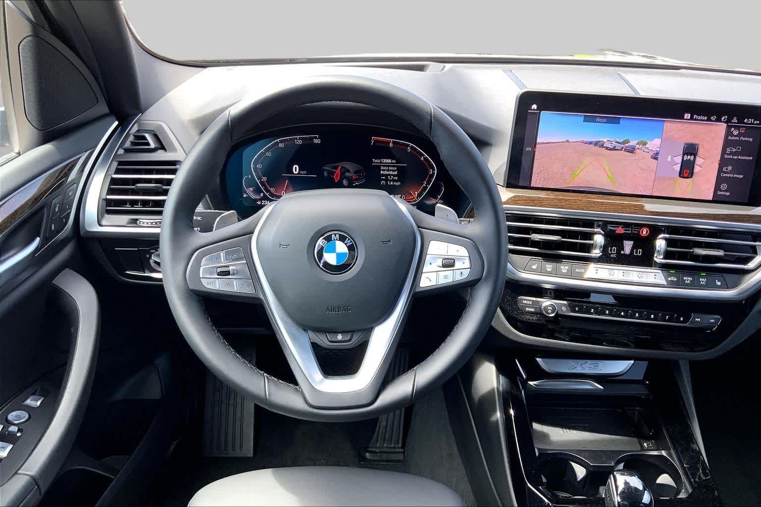 Used 2023 Black Sapphire Metallic BMW xDrive30i image 5