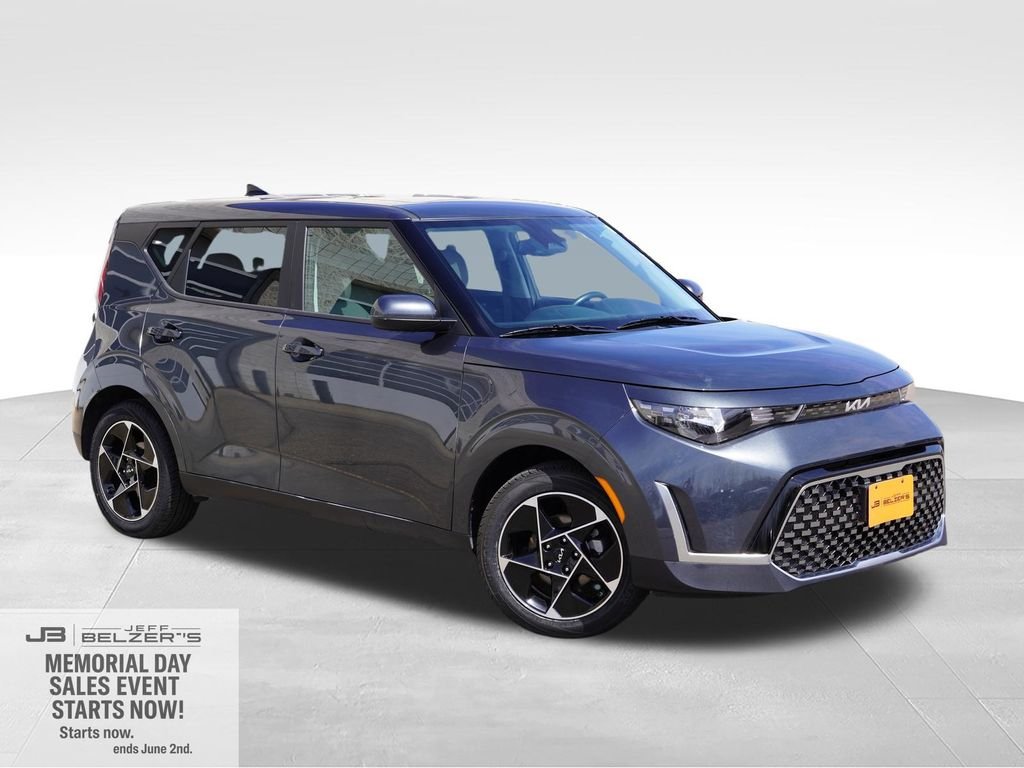 2023 Kia Soul 2.0L EX 6 IVT's photo