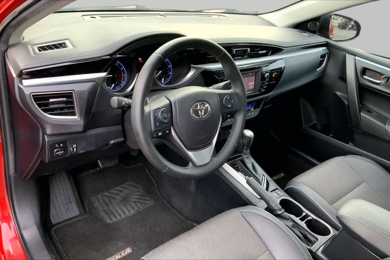 Used 2016 Barcelona Red Metallic Toyota S Plus image 18