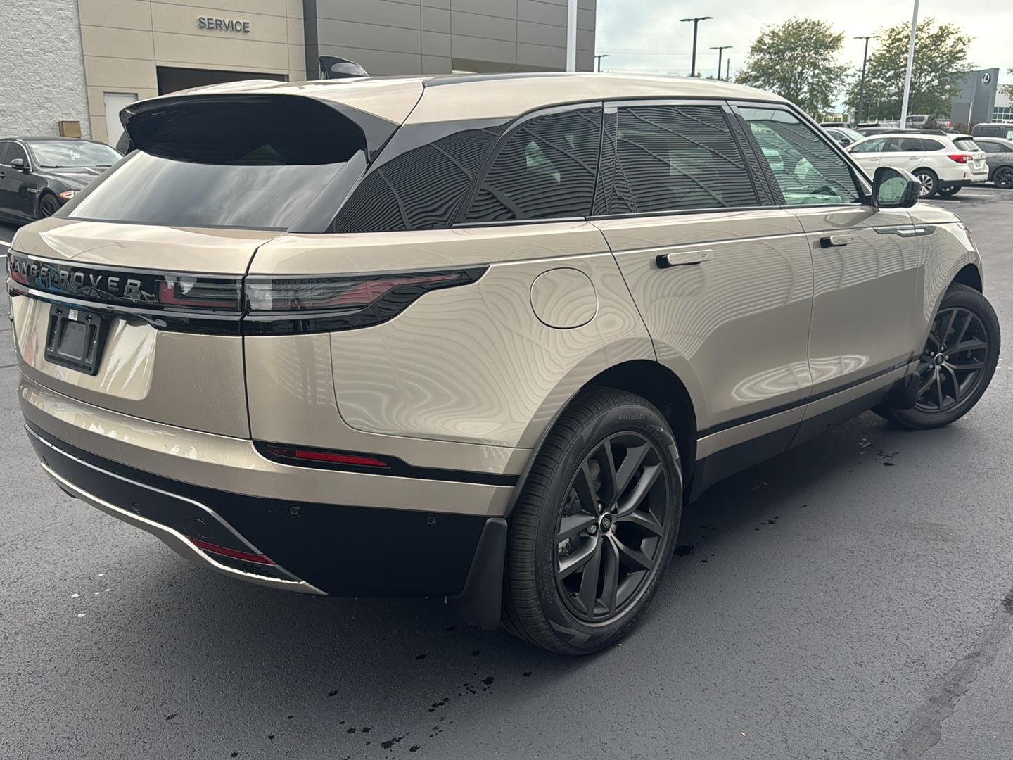 New 2026 Batumi Gold Land Rover Belgravia Edition image 5