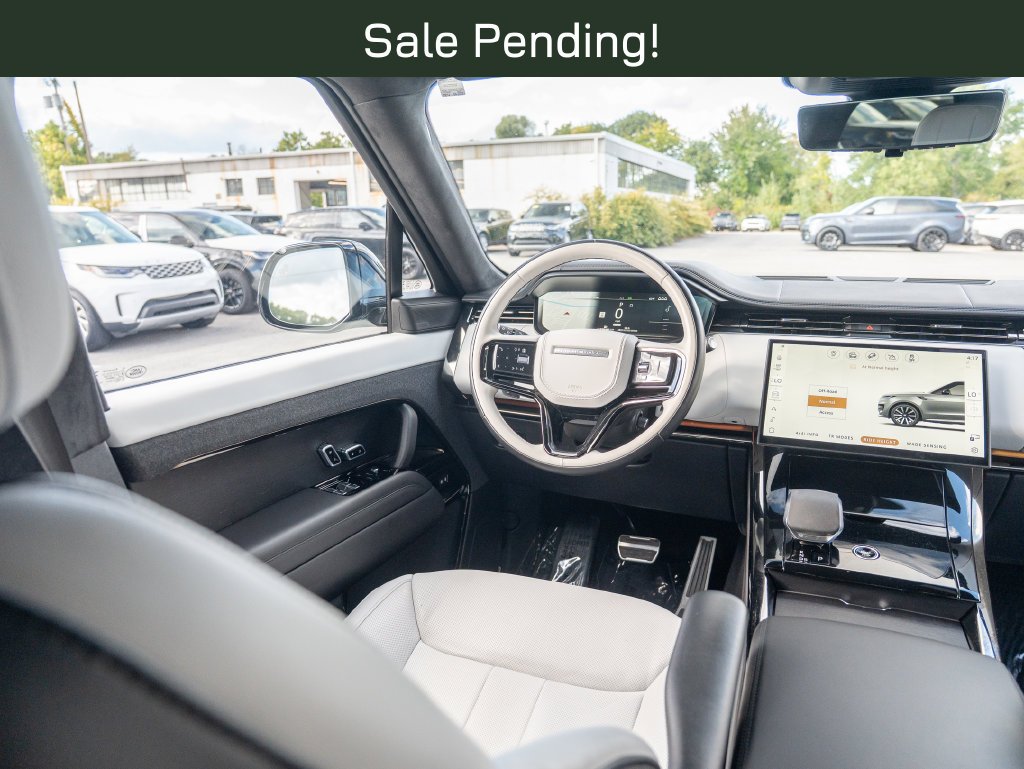 Used 2025 Gray Land Rover Autobiography image 17