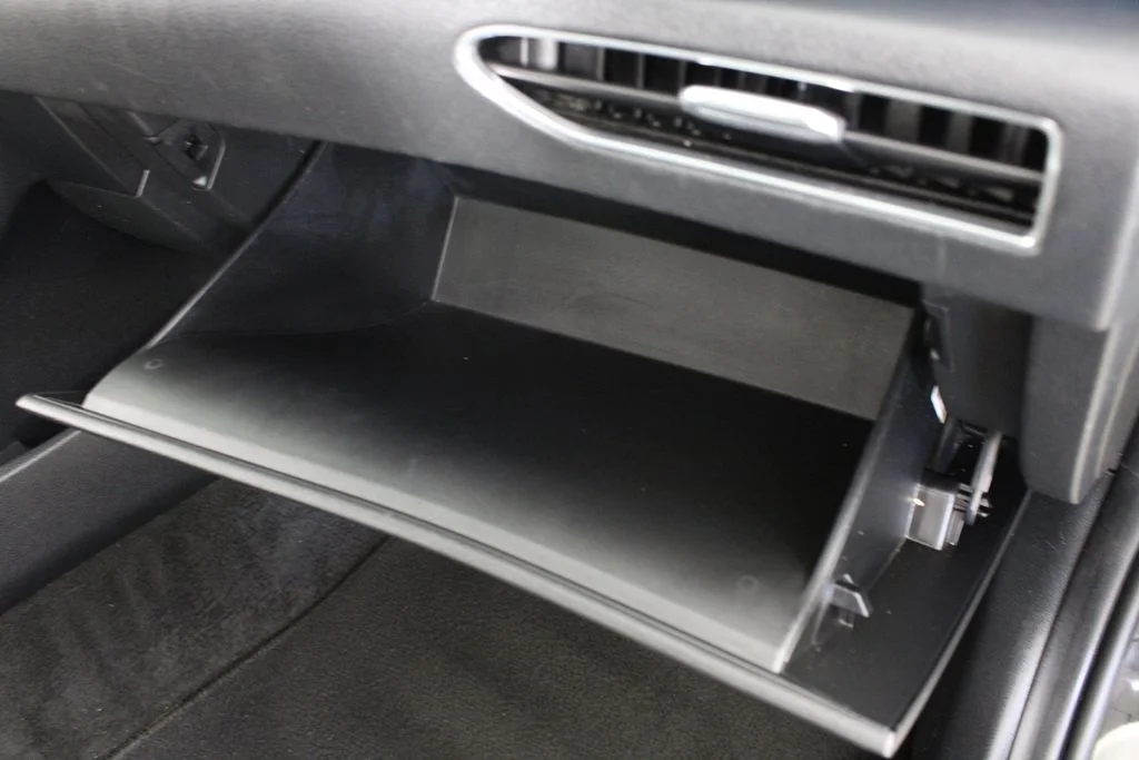 Used 2022 Phantom Black Hyundai Limited image 16