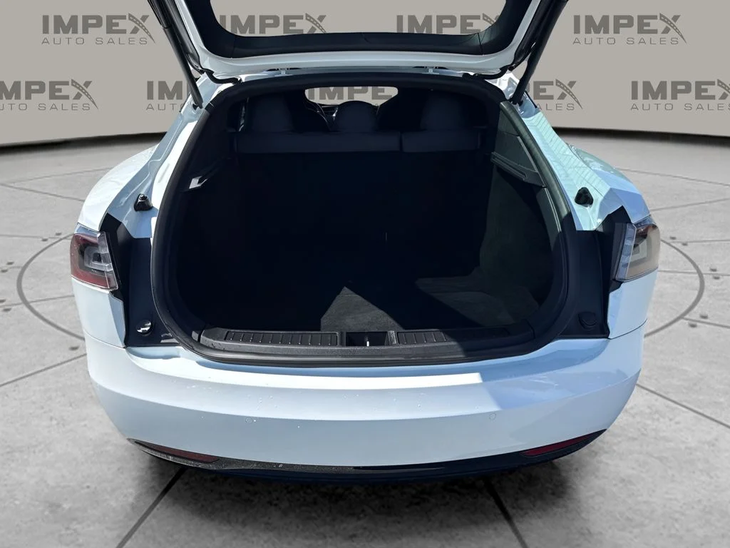 Used 2017  Tesla 75 image 20