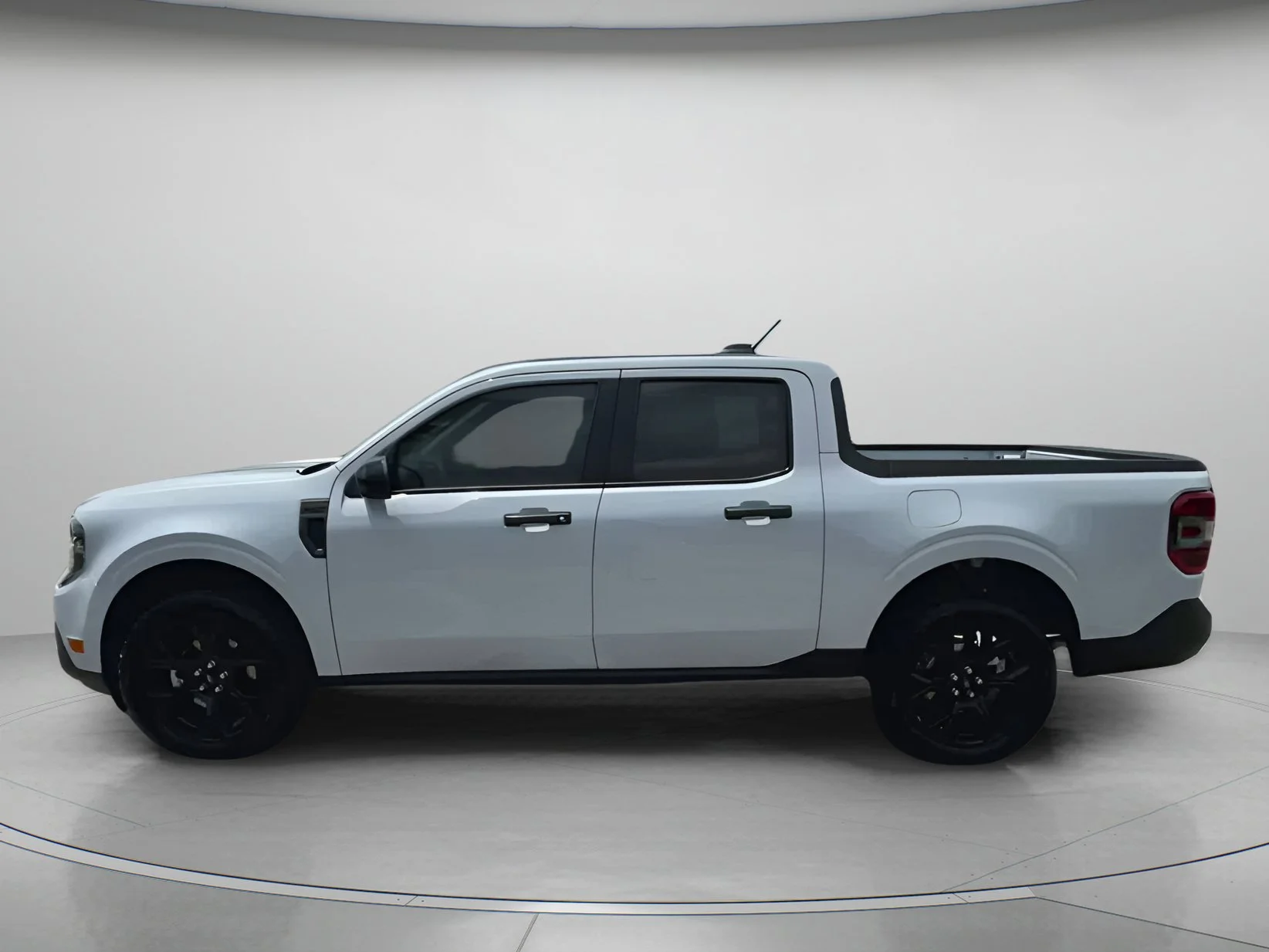 2025 Ford Maverick XLT - Photo 14