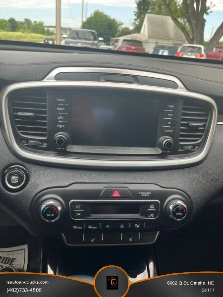 Used 2020 Silver Kia SX Sport Utility 4D image 20