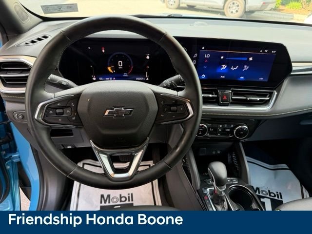 Used 2025 Blue Chevrolet ACTIV image 22